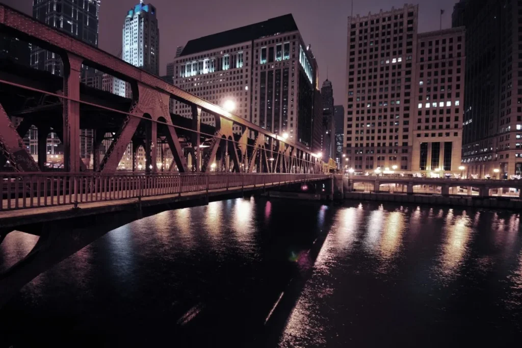 Walk the Chicago Riverwalk